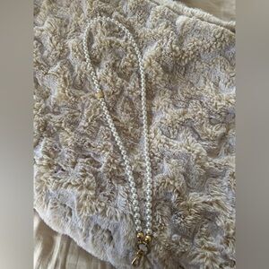 Casetify Pearl Chain Crossbody Strap